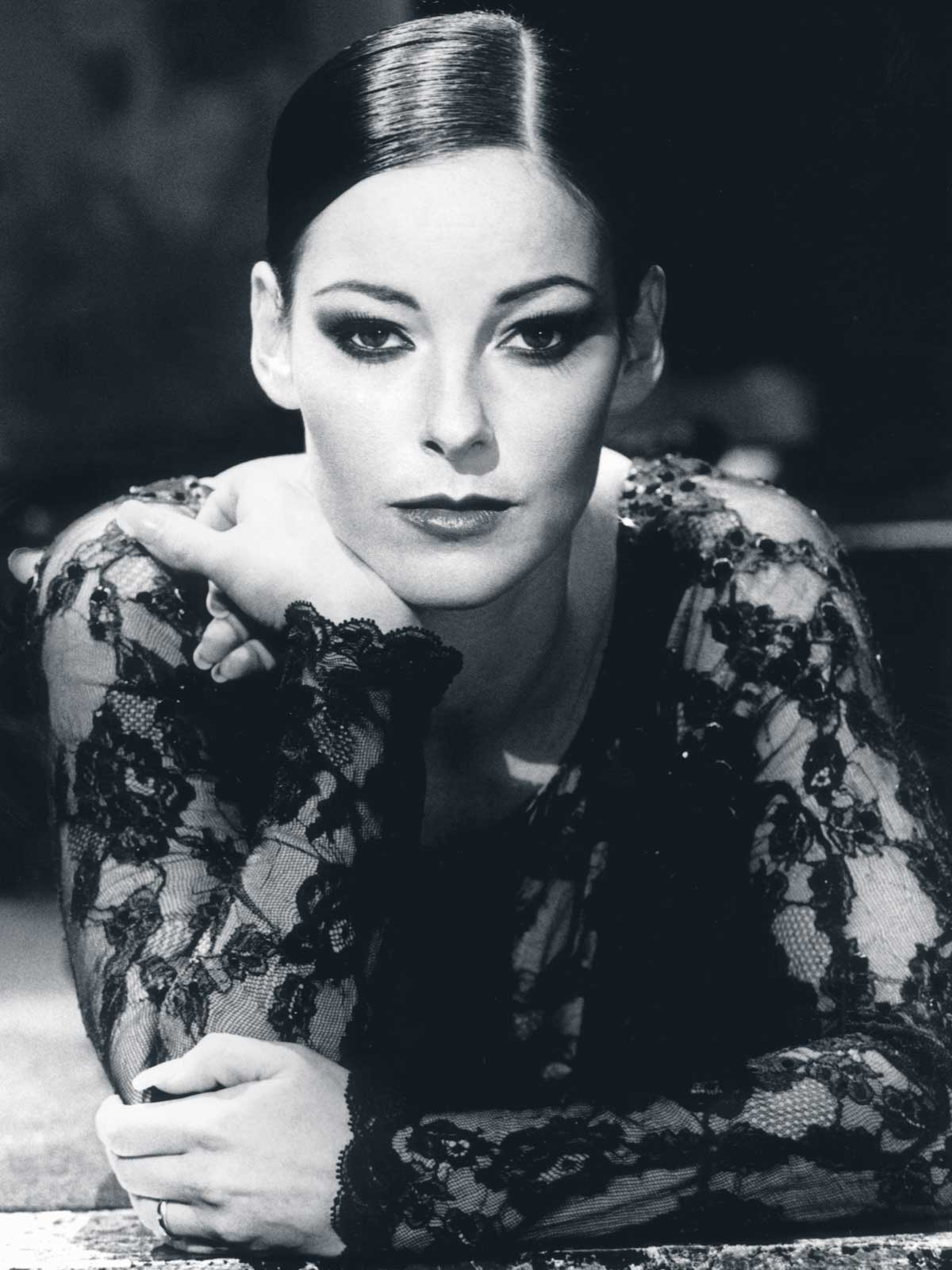 Ruthie Henshall as Roxie Hart in Chicago